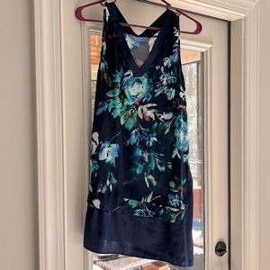 Simply Vera sleeveless top, size L, 100% rayon, navy with tropical flowers